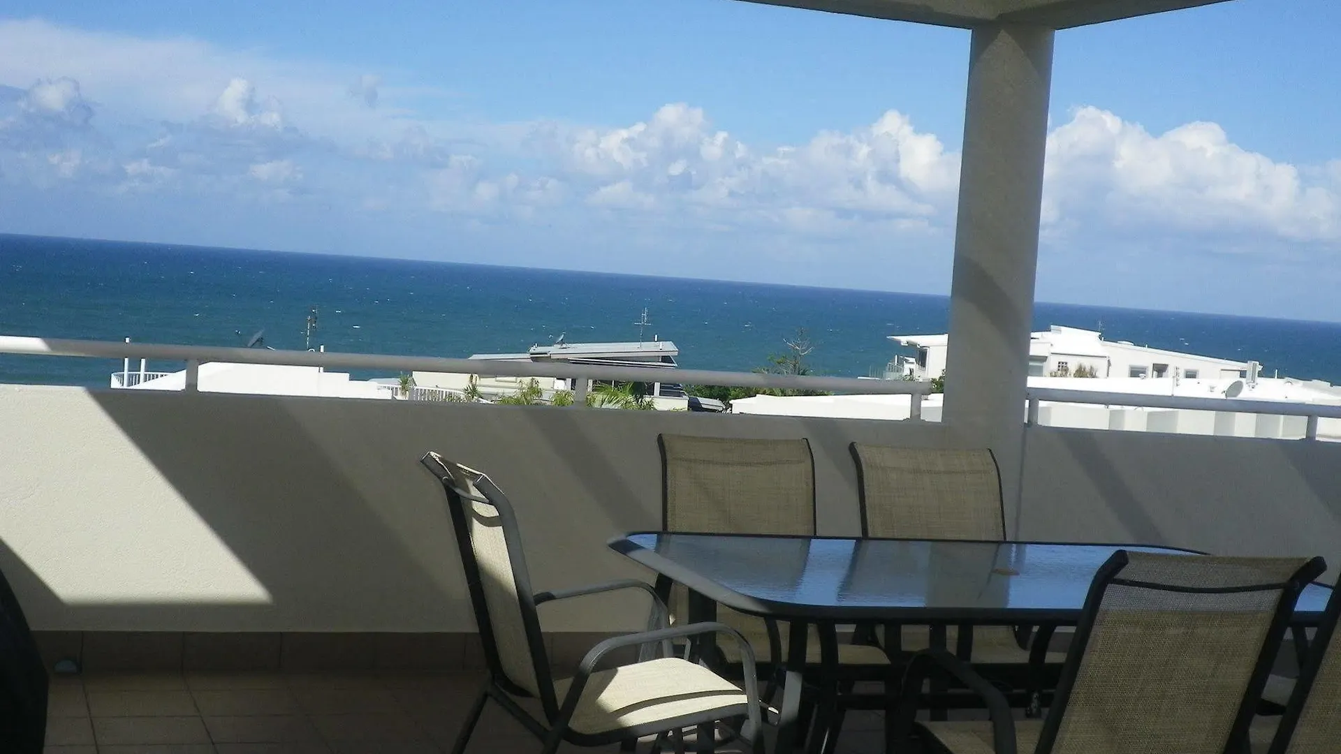 Sundancer Holiday Apartments Sunshine Coast Australia